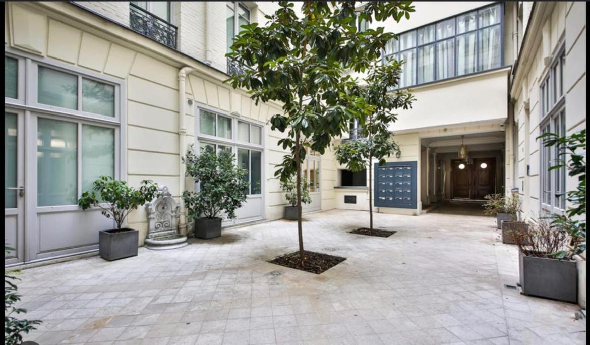 L'Avenue Montaigne Paris Exterior foto